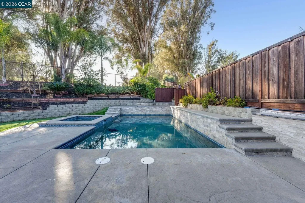 8240 Rhoda Avenue Dublin CA 94568