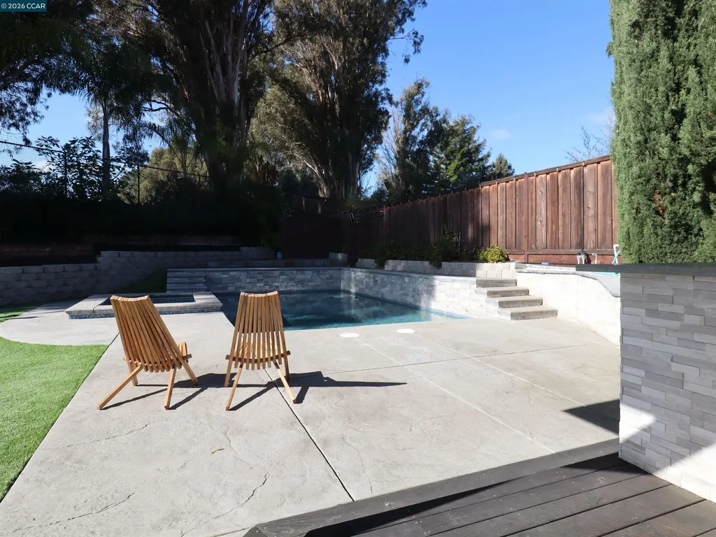 8240 Rhoda Avenue Dublin CA 94568