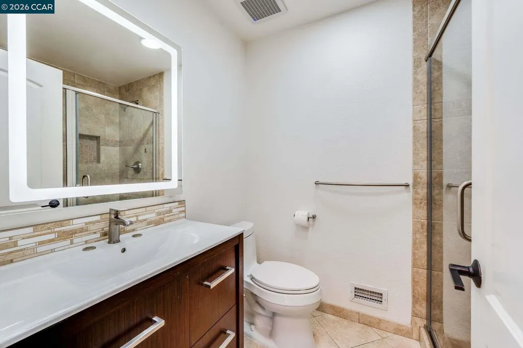 8240 Rhoda Avenue Dublin CA 94568