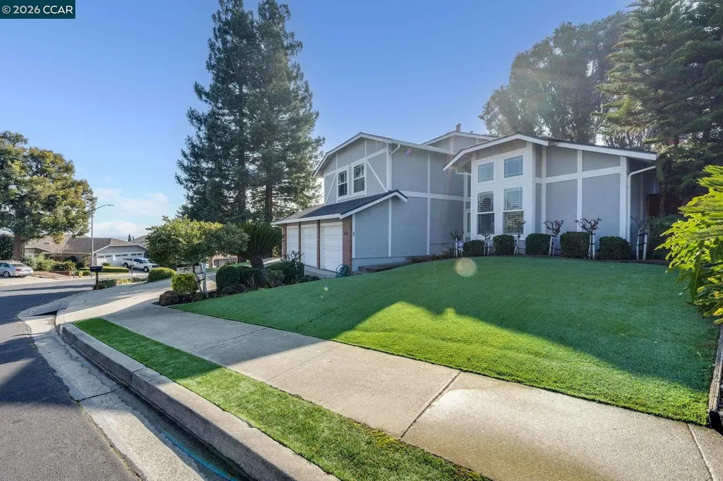 8240 Rhoda Avenue Dublin CA 94568