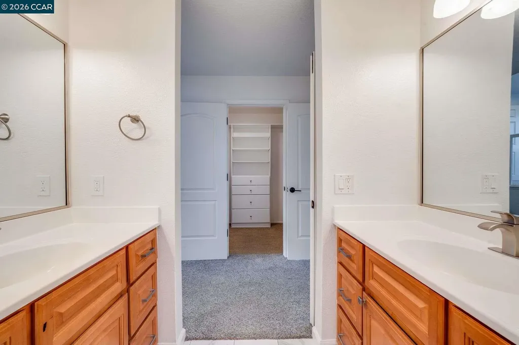 8240 Rhoda Avenue Dublin CA 94568