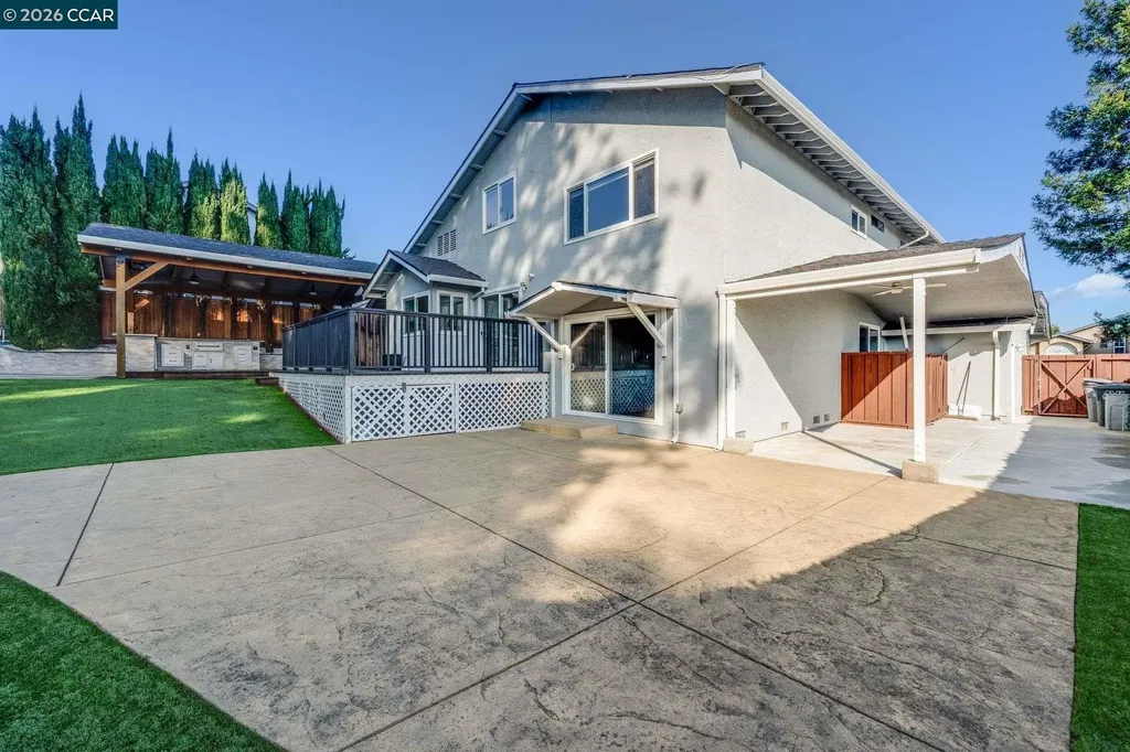 8240 Rhoda Avenue Dublin CA 94568