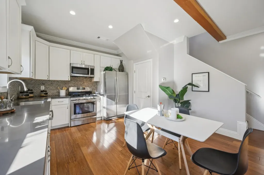 3033 Ellis Street Berkeley CA 94703