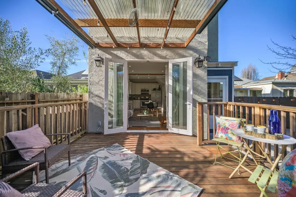 3033 Ellis Street Berkeley CA 94703