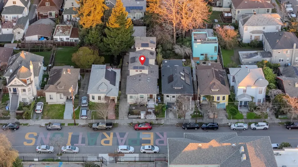 3033 Ellis Street Berkeley CA 94703