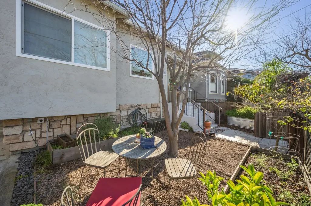 3033 Ellis Street Berkeley CA 94703