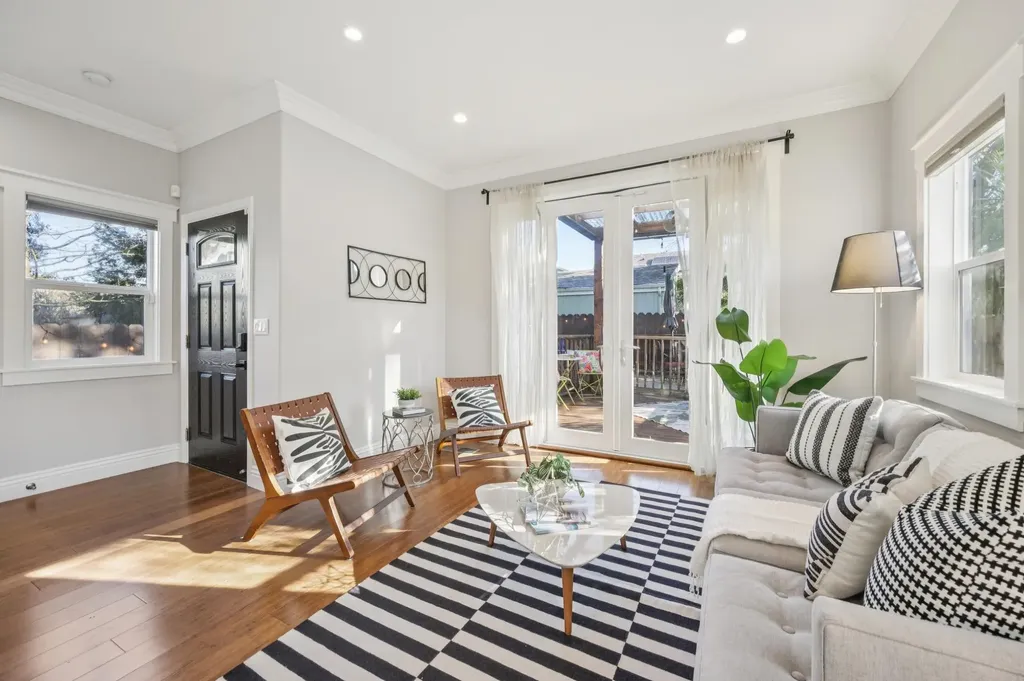 3033 Ellis Street Berkeley CA 94703