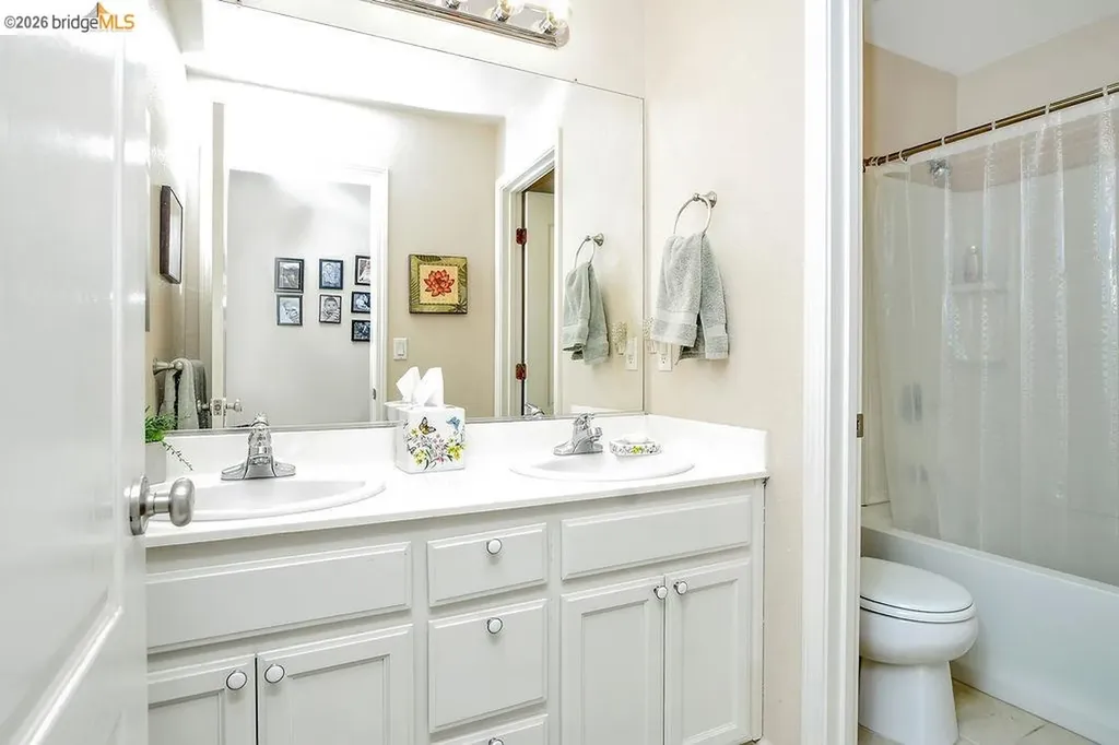 5016 Montevino Way Oakley CA 94561