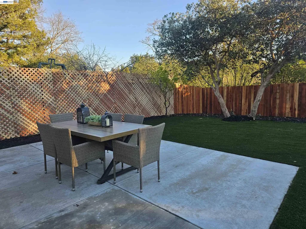 3161 Plymouth Road Lafayette CA 94549