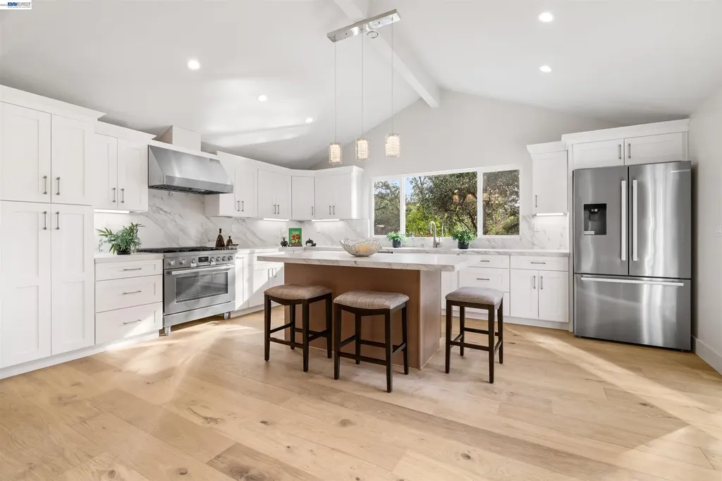 3161 Plymouth Road Lafayette CA 94549