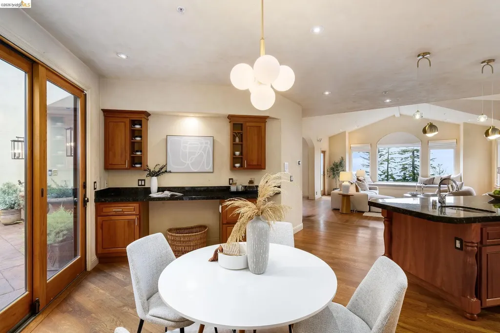 6257 Virgo Road Oakland CA 94611