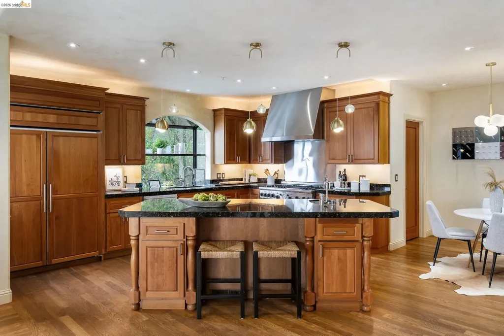 6257 Virgo Road Oakland CA 94611