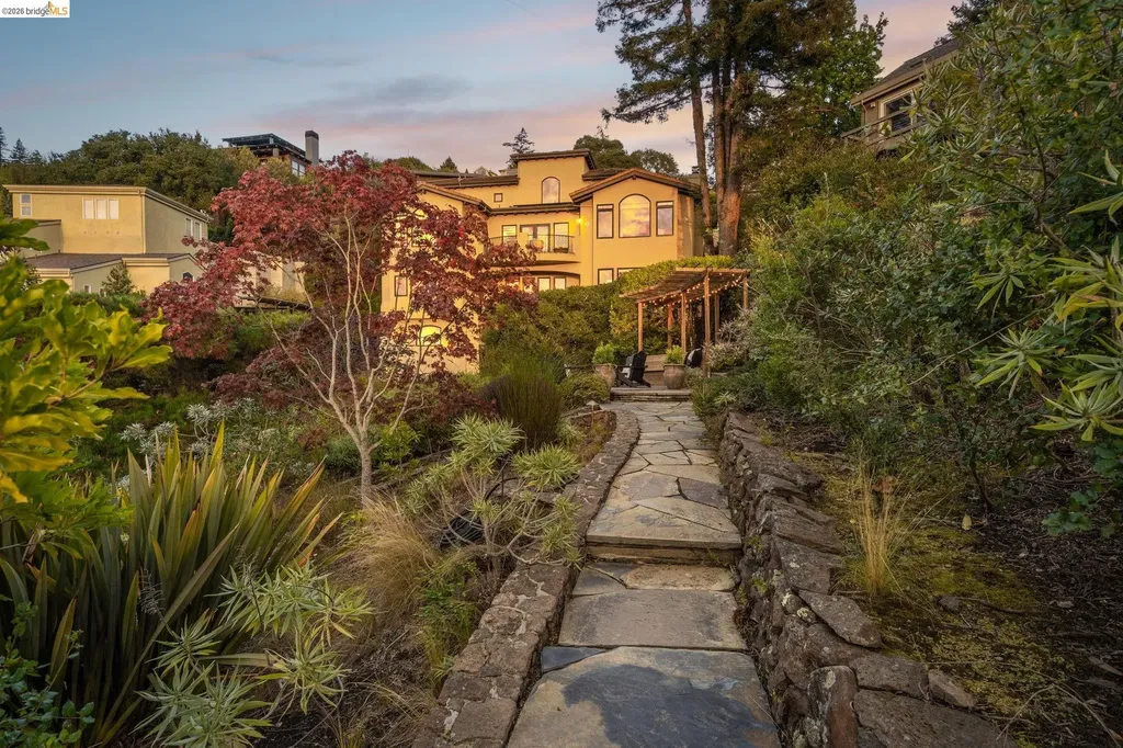 6257 Virgo Road Oakland CA 94611