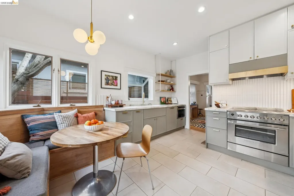 390 50th Street Oakland CA 94609