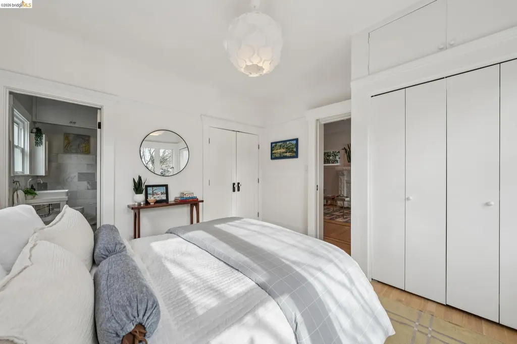 390 50th Street Oakland CA 94609