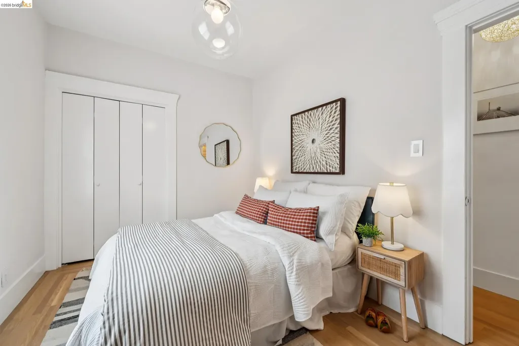 390 50th Street Oakland CA 94609