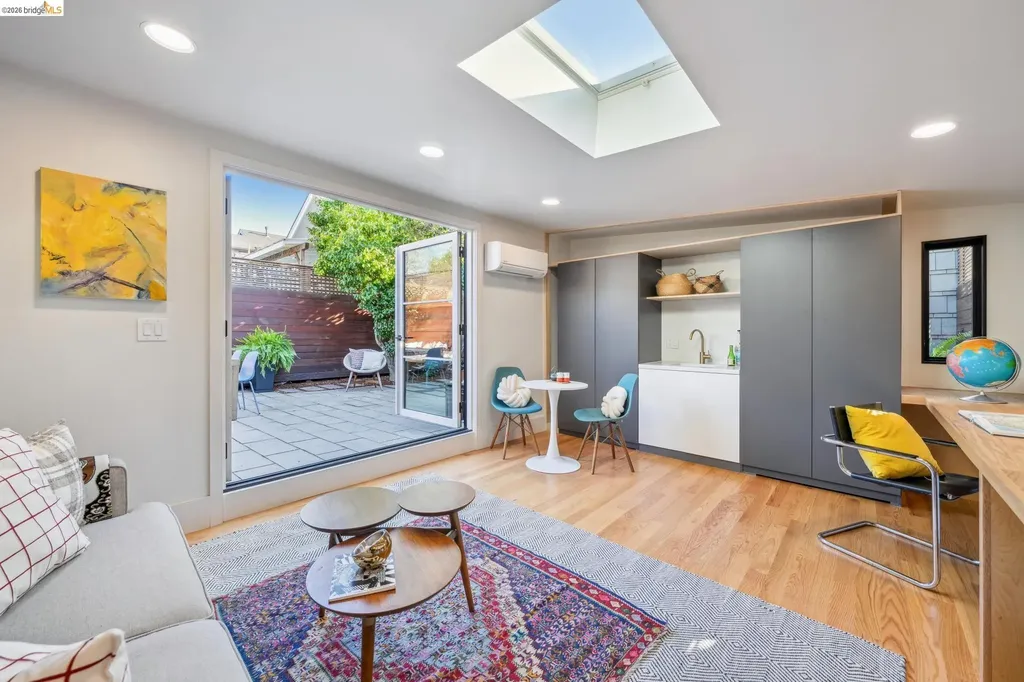 390 50th Street Oakland CA 94609