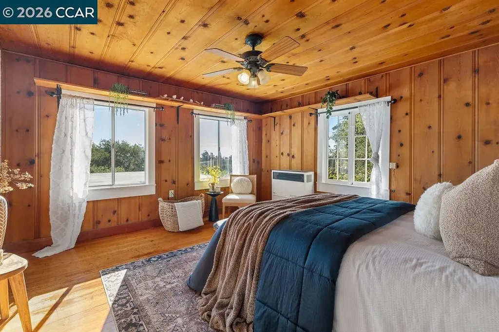 7308 Altura Place Oakland CA 94605