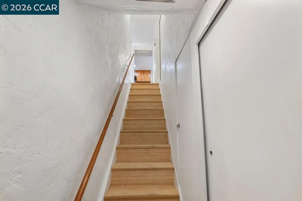 7308 Altura Place Oakland CA 94605