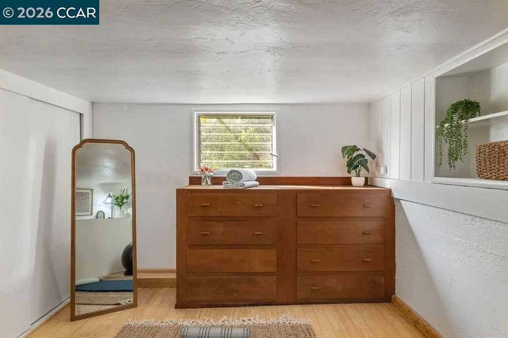 7308 Altura Place Oakland CA 94605