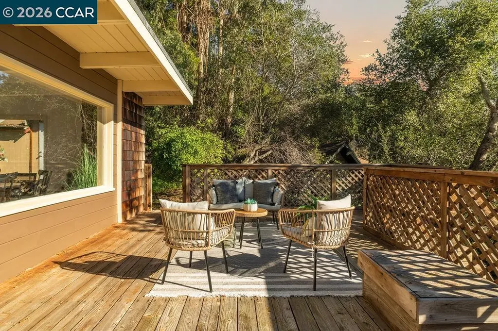 7308 Altura Place Oakland CA 94605