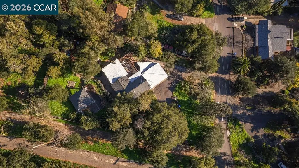 7308 Altura Place Oakland CA 94605