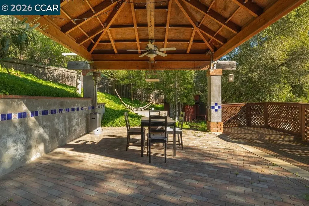 7308 Altura Place Oakland CA 94605