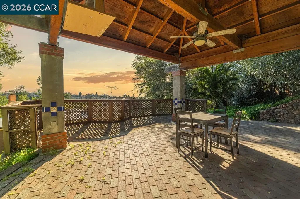 7308 Altura Place Oakland CA 94605