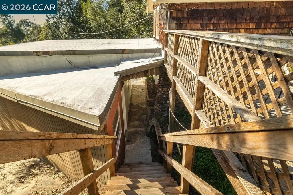 7308 Altura Place Oakland CA 94605