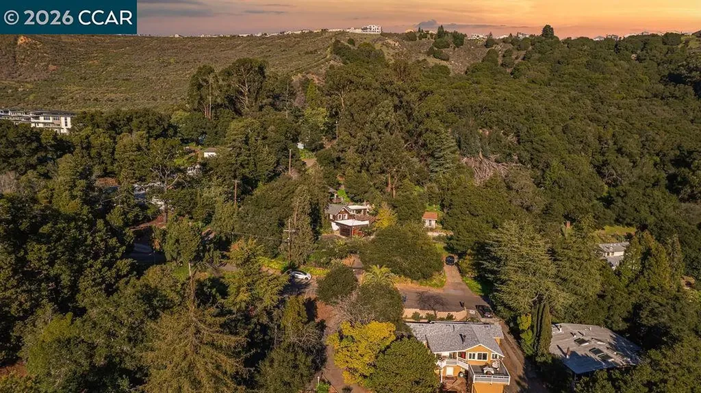 7308 Altura Place Oakland CA 94605