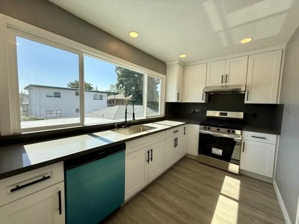 2706 Short Street Oakland CA 94619