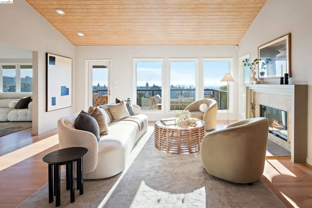 6189 Contra Costa Road Oakland CA 94618