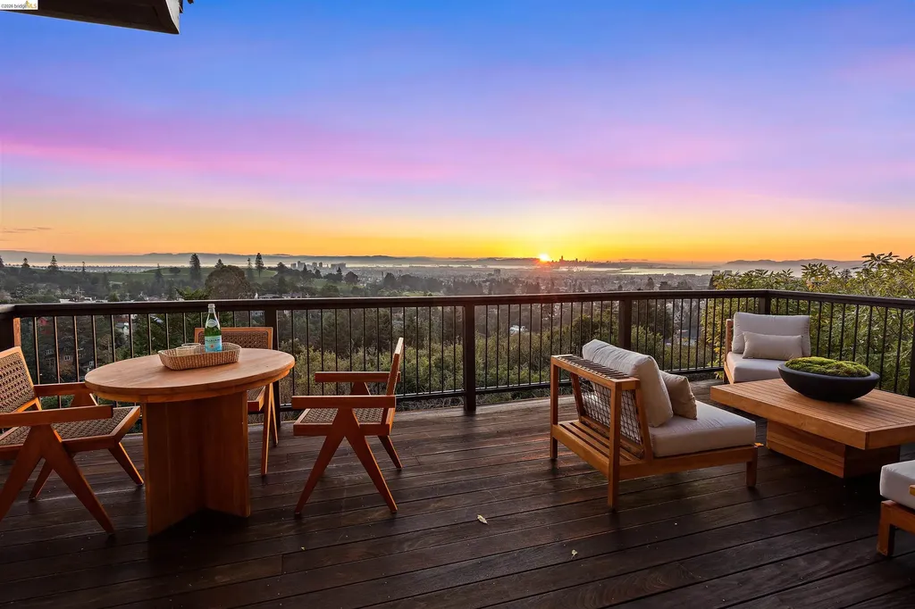 6189 Contra Costa Road Oakland CA 94618