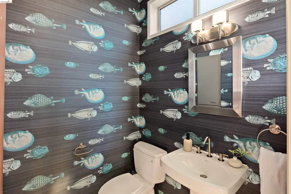 6189 Contra Costa Road Oakland CA 94618