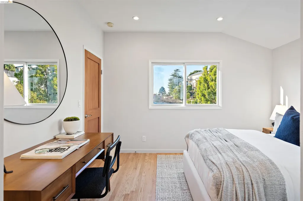 6189 Contra Costa Road Oakland CA 94618