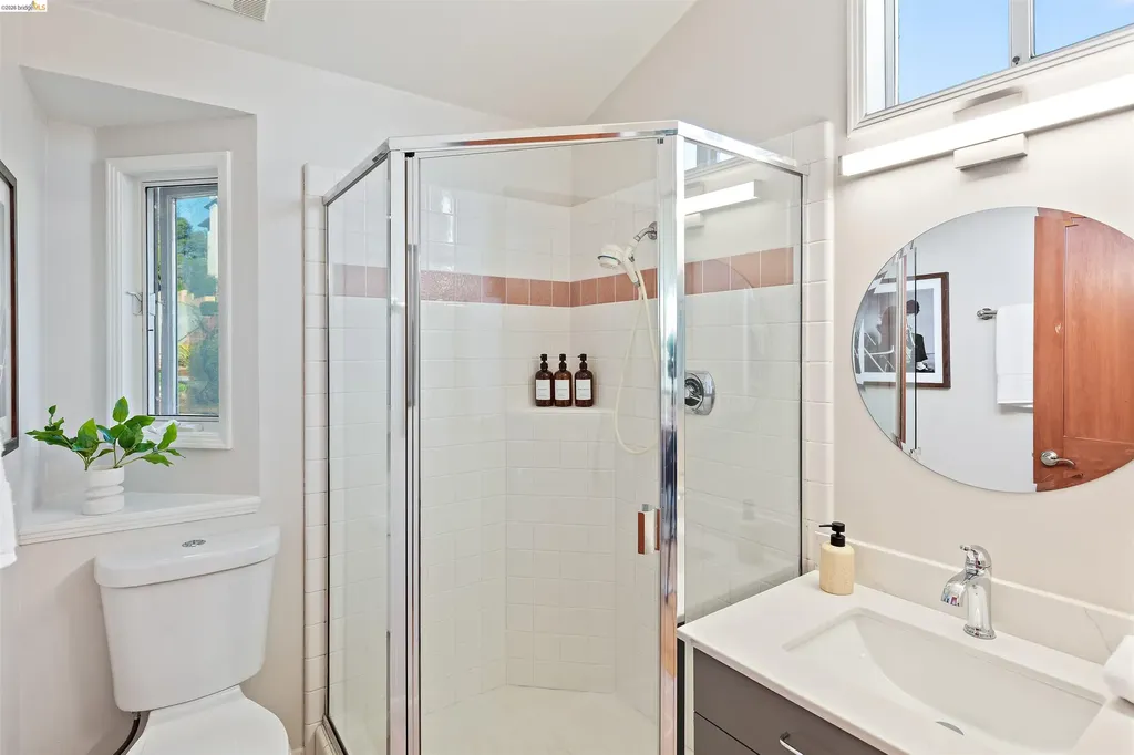 6189 Contra Costa Road Oakland CA 94618