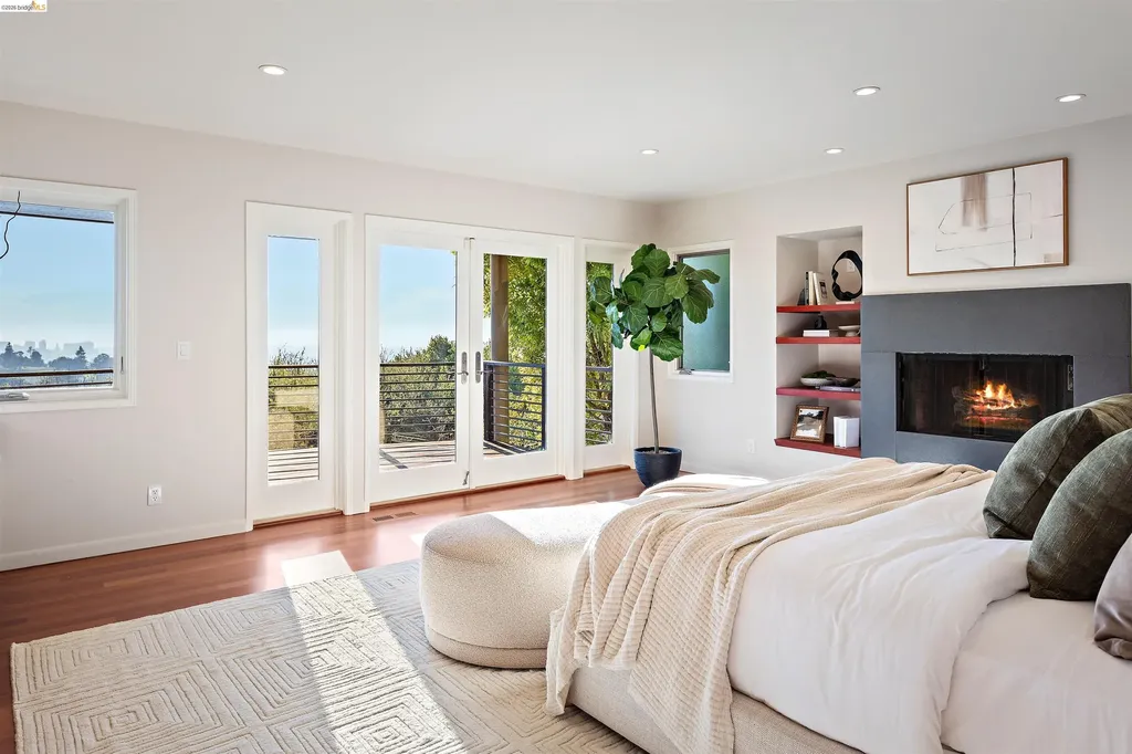 6189 Contra Costa Road Oakland CA 94618