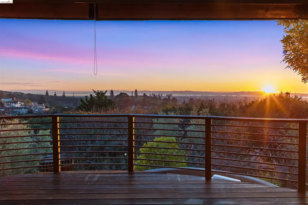 6189 Contra Costa Road Oakland CA 94618