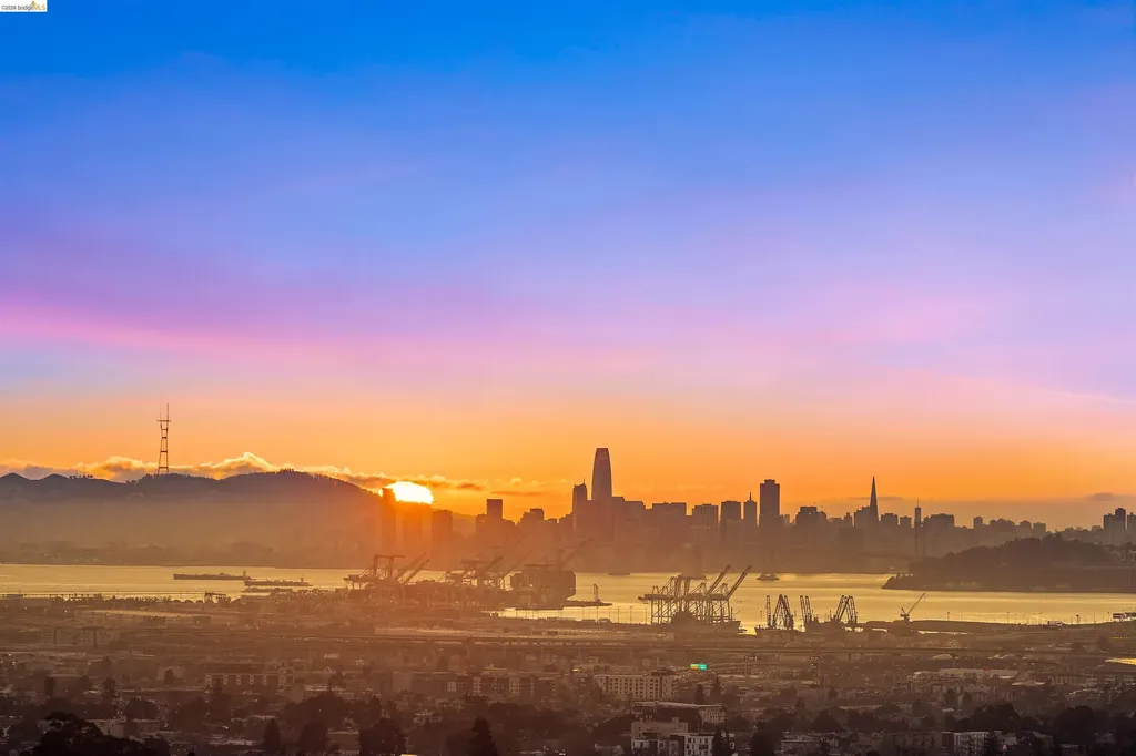 6189 Contra Costa Road Oakland CA 94618