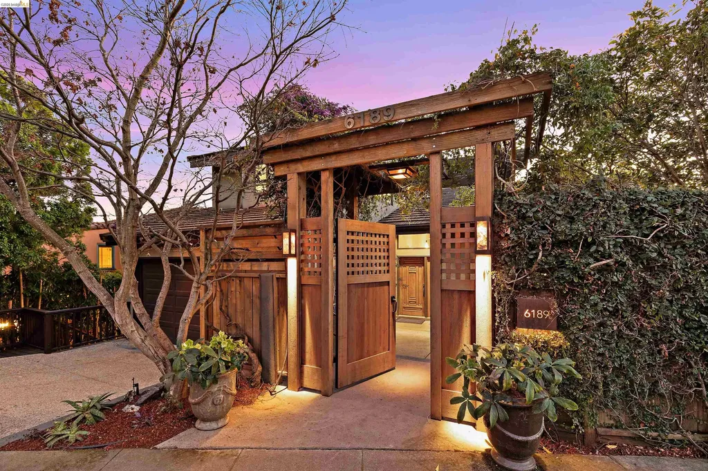 6189 Contra Costa Road Oakland CA 94618