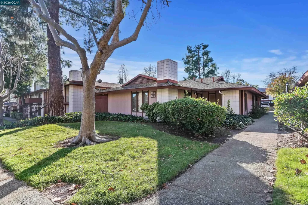 238-240 Camelback Road Pleasant Hill CA 94523