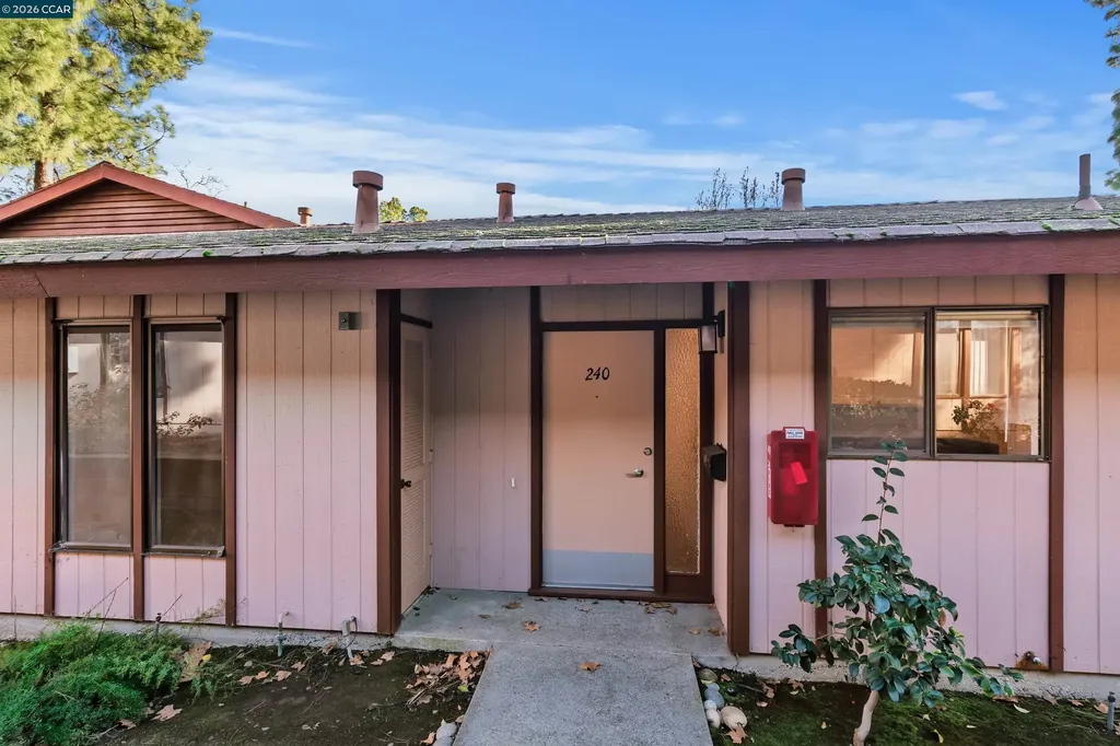 238-240 Camelback Road Pleasant Hill CA 94523