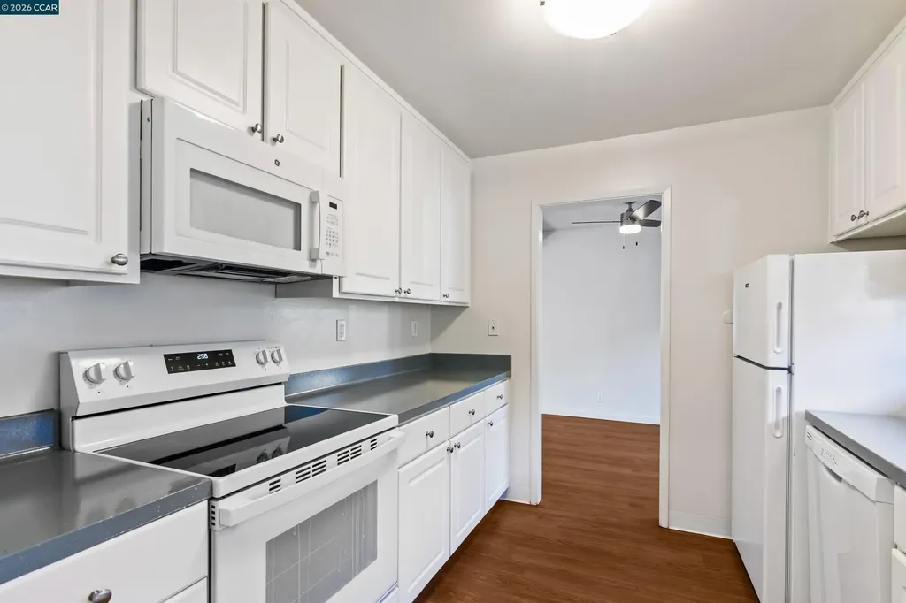 238-240 Camelback Road Pleasant Hill CA 94523