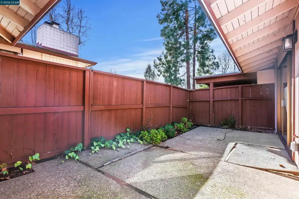 238-240 Camelback Road Pleasant Hill CA 94523