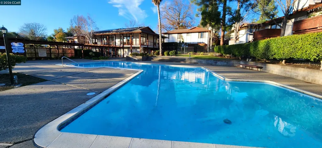 238-240 Camelback Road Pleasant Hill CA 94523