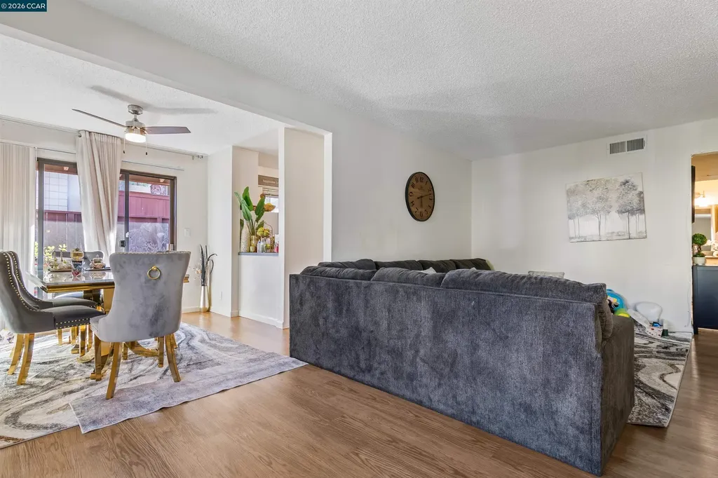 238-240 Camelback Road Pleasant Hill CA 94523