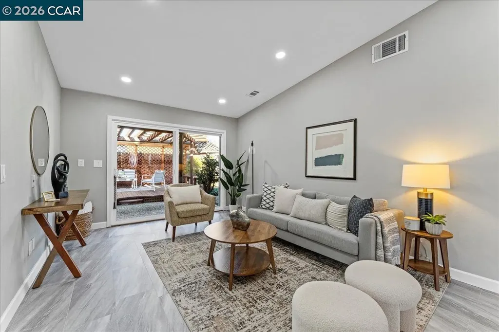106 Oakmeade Court Vacaville CA 95687