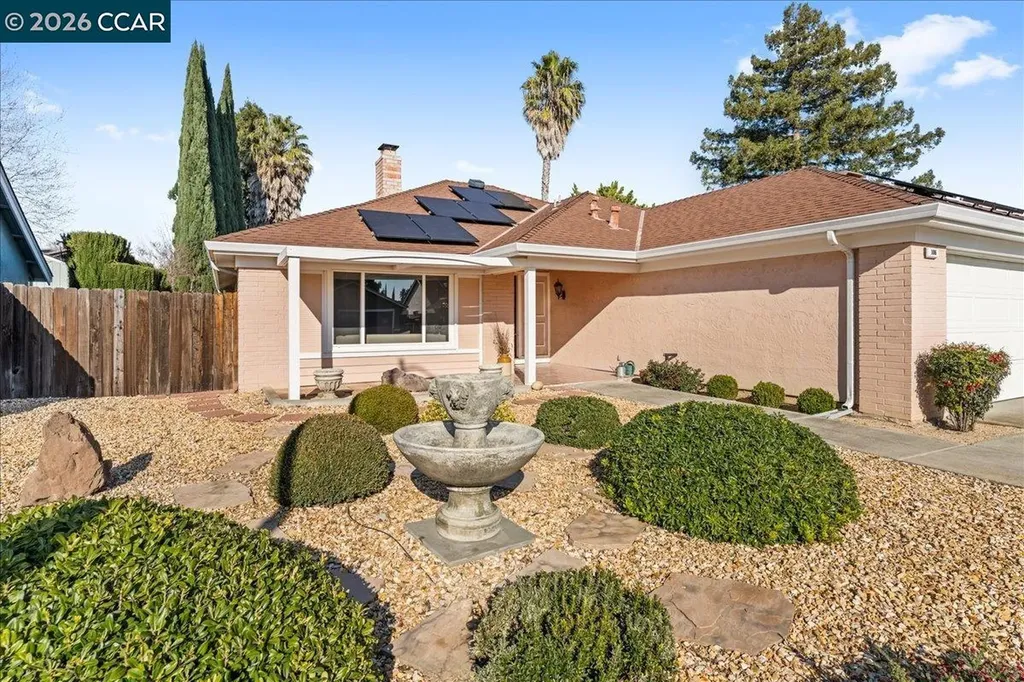 106 Oakmeade Court Vacaville CA 95687