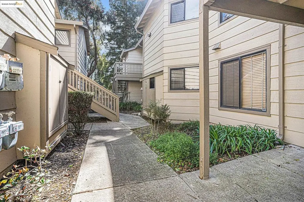 704 Windsor Hercules CA 94547