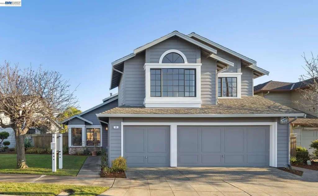 Alameda CA, 18 Applegate Way